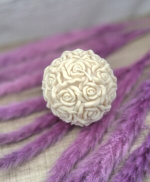 20250728_170808 (1) 🌹 Bougie parfumée en forme de rose